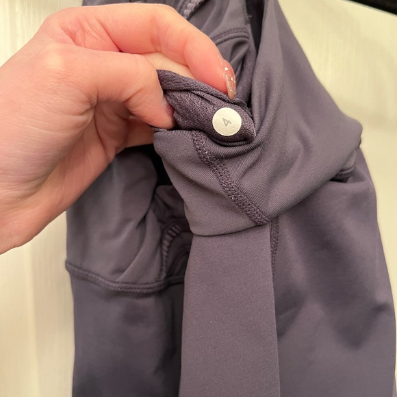Grey size 4 lululemon tank - Picture 2 of 2